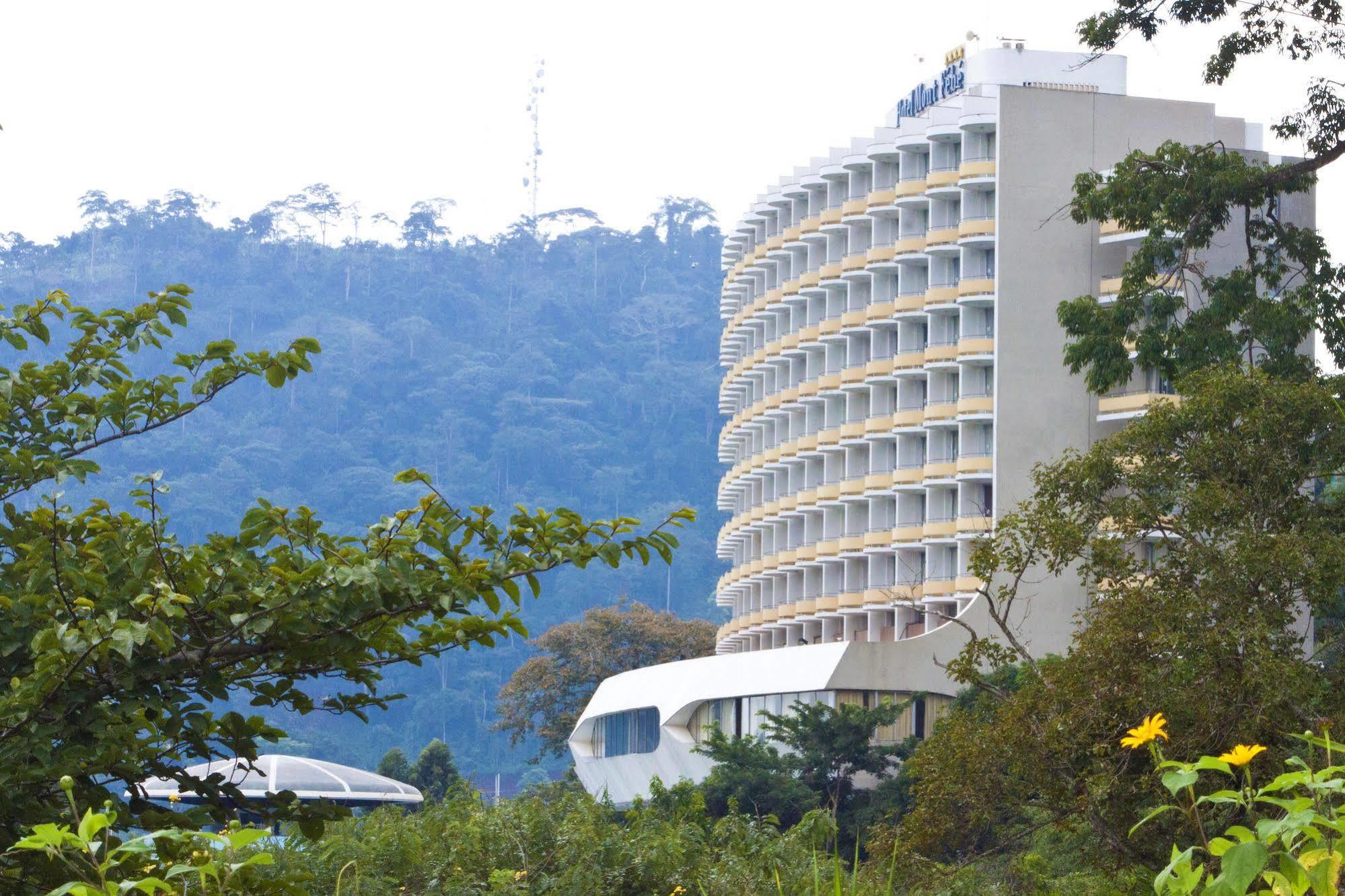ホテル モント フィービー Yaoundé エクステリア 写真